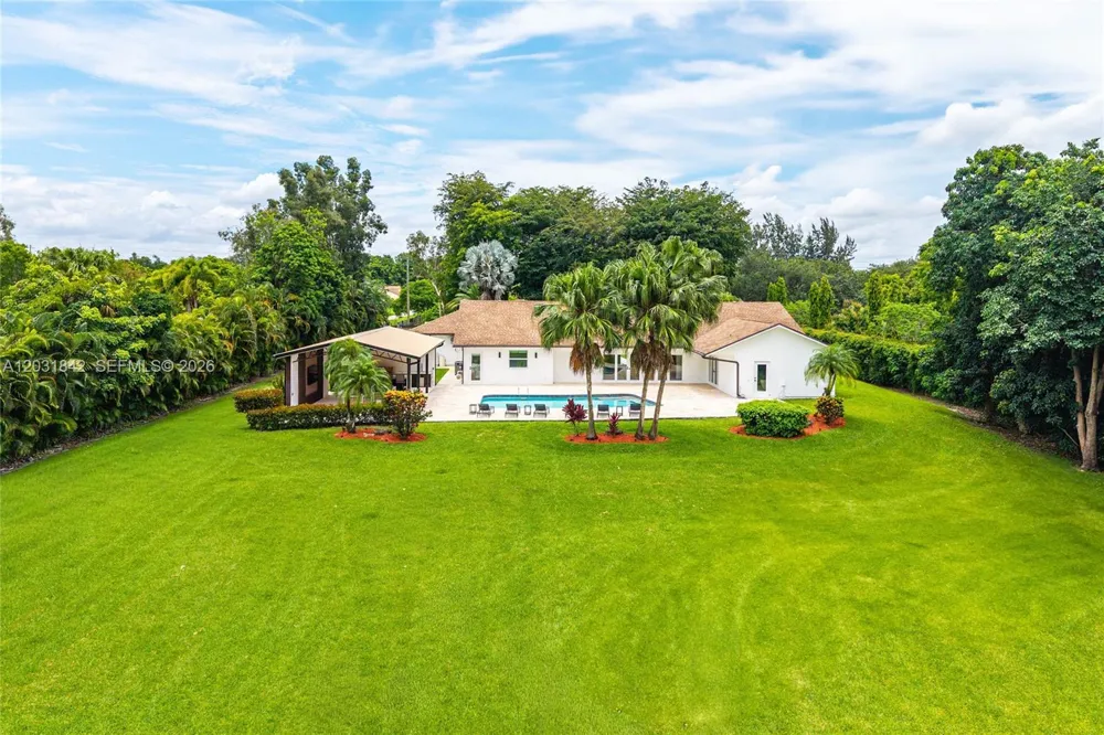 13900 Mustang Trl Southwest Ranches, FL 33330