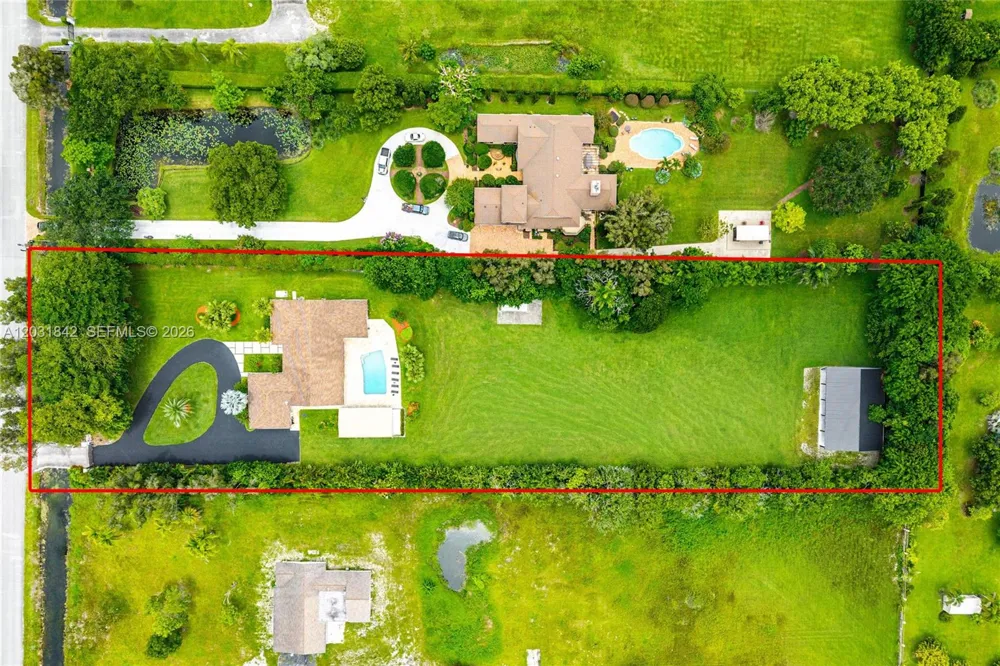 13900 Mustang Trl Southwest Ranches, FL 33330