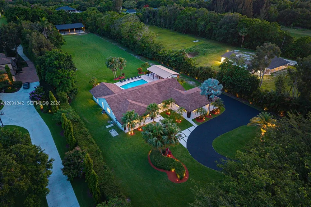 13900 Mustang Trl Southwest Ranches, FL 33330
