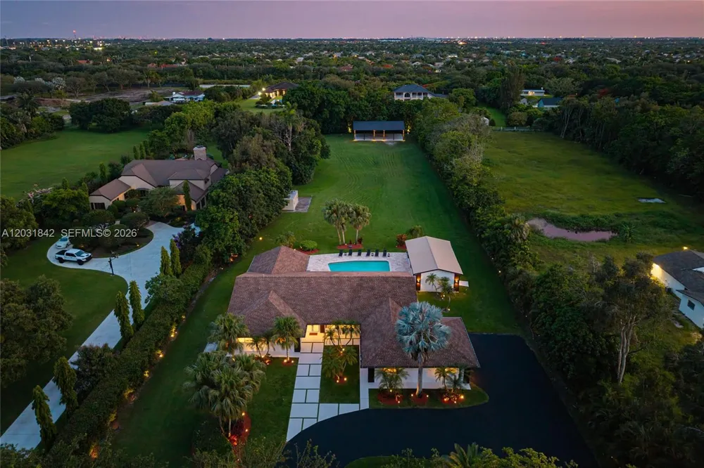 13900 Mustang Trl Southwest Ranches, FL 33330