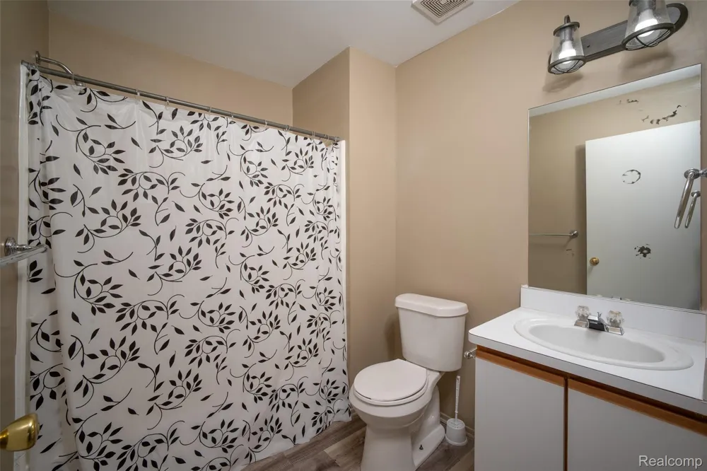15650 Stone Crossing Drive Southfield City, MI 48075