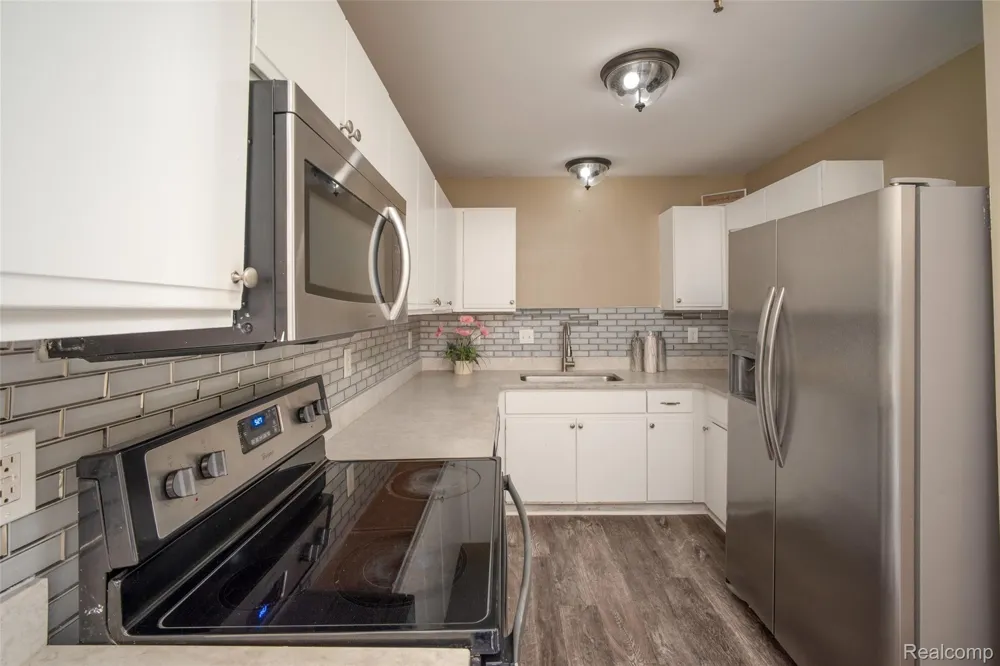 15650 Stone Crossing Drive Southfield City, MI 48075