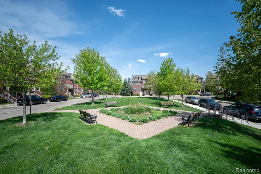 15650 Stone Crossing Drive Southfield City, MI 48075