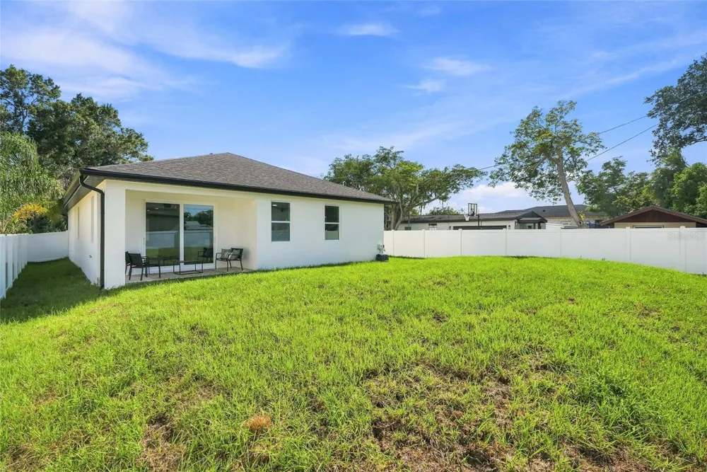 2139 20TH AVENUE SW Largo, FL 33774