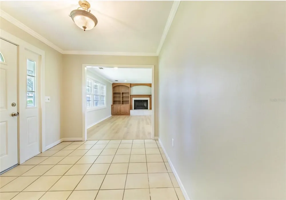 4854 E HINSON AVENUE Haines City, FL 33844