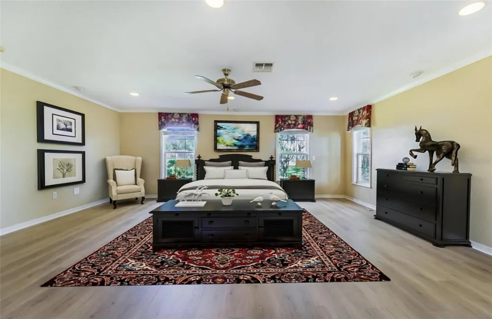 4854 E HINSON AVENUE Haines City, FL 33844