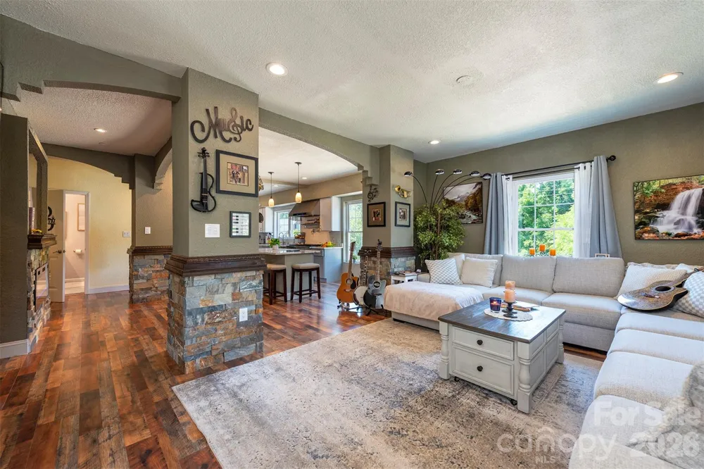 65 Walnut Street Marion, NC 28752