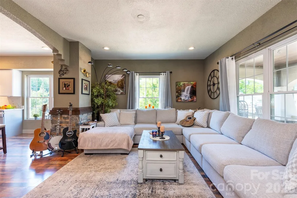 65 Walnut Street Marion, NC 28752