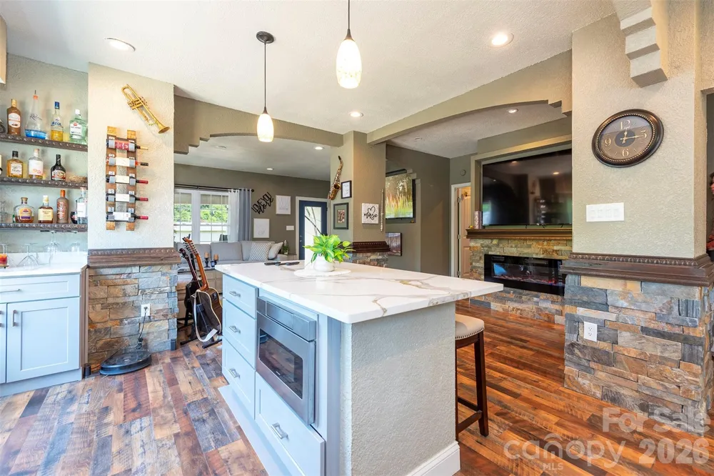 65 Walnut Street Marion, NC 28752