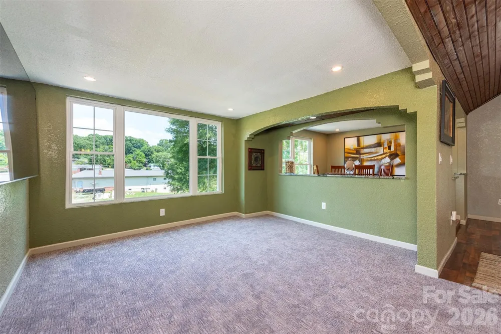 65 Walnut Street Marion, NC 28752