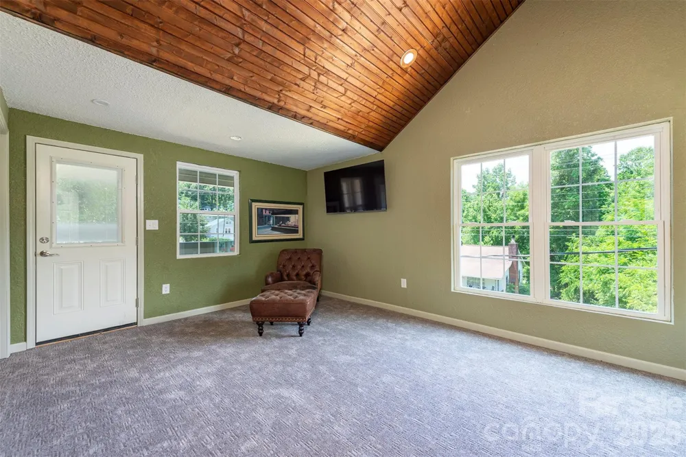 65 Walnut Street Marion, NC 28752