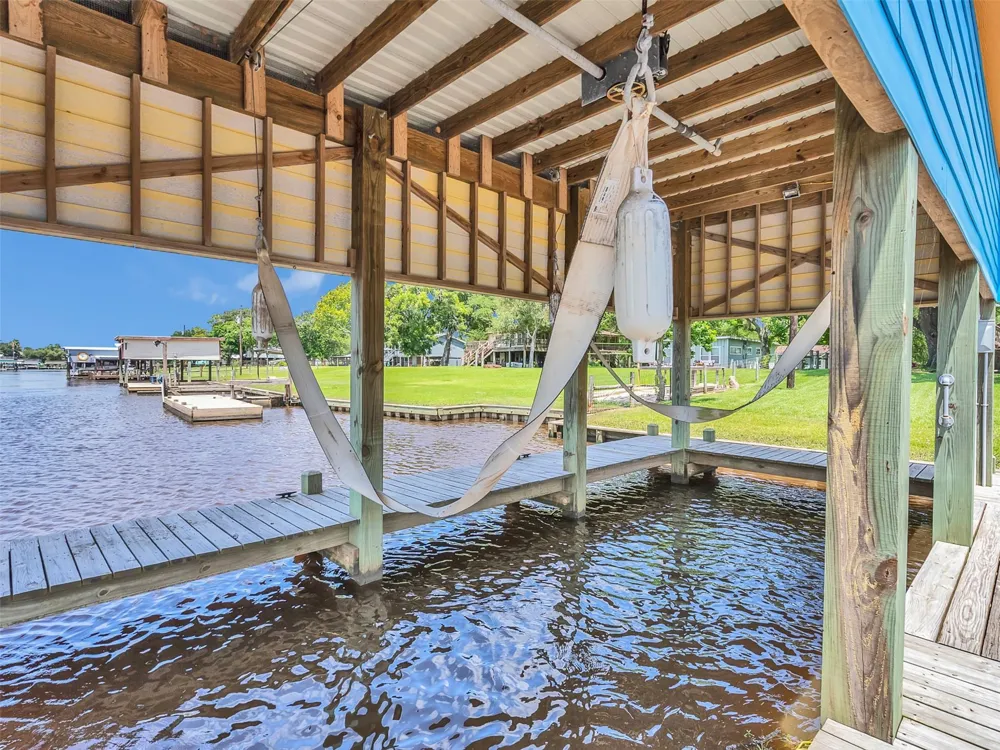 2172 County Road 297 Sargent, TX 77414