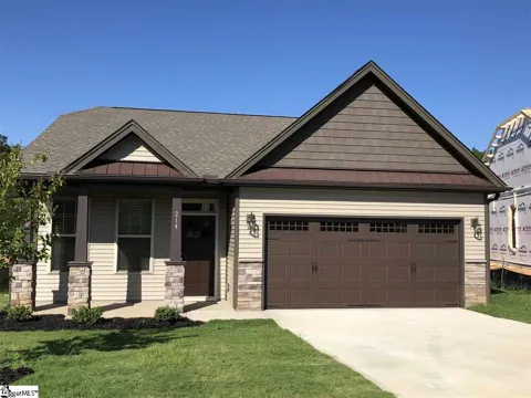 214 Everard Lane