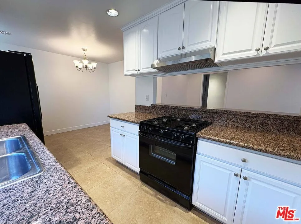 870 Figueroa Terrace #1 Los Angeles, CA 90012