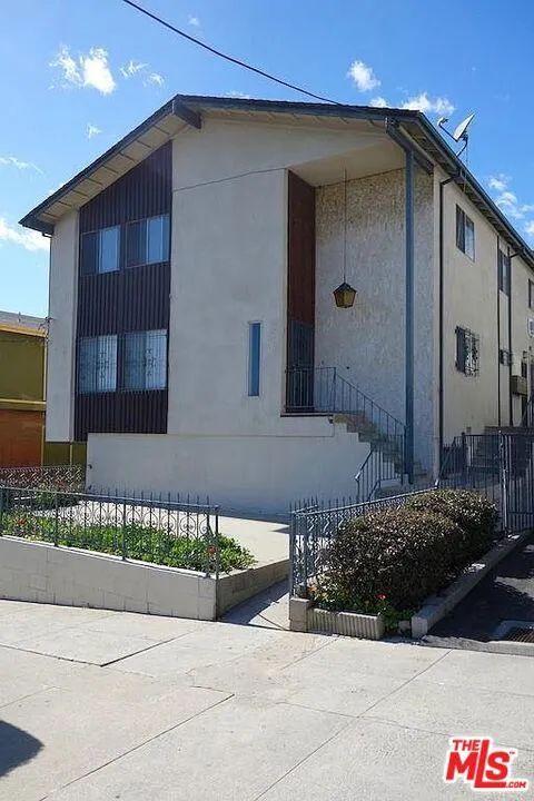 870 Figueroa Terrace #1 Los Angeles, CA 90012