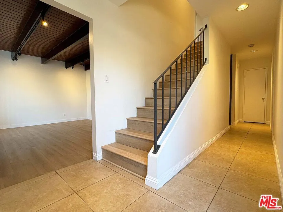 870 Figueroa Terrace #1 Los Angeles, CA 90012