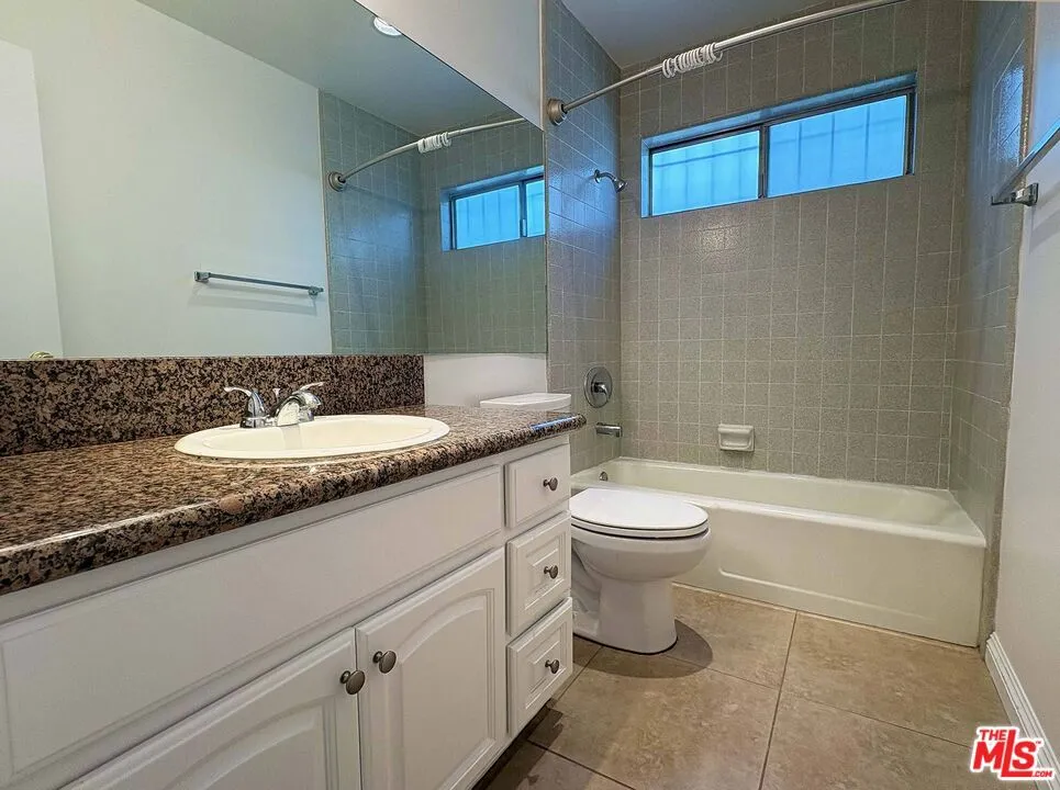 870 Figueroa Terrace #1 Los Angeles, CA 90012