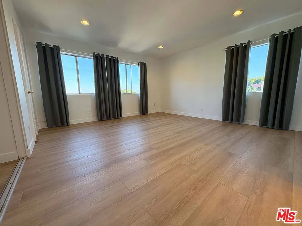 870 Figueroa Terrace #1 Los Angeles, CA 90012
