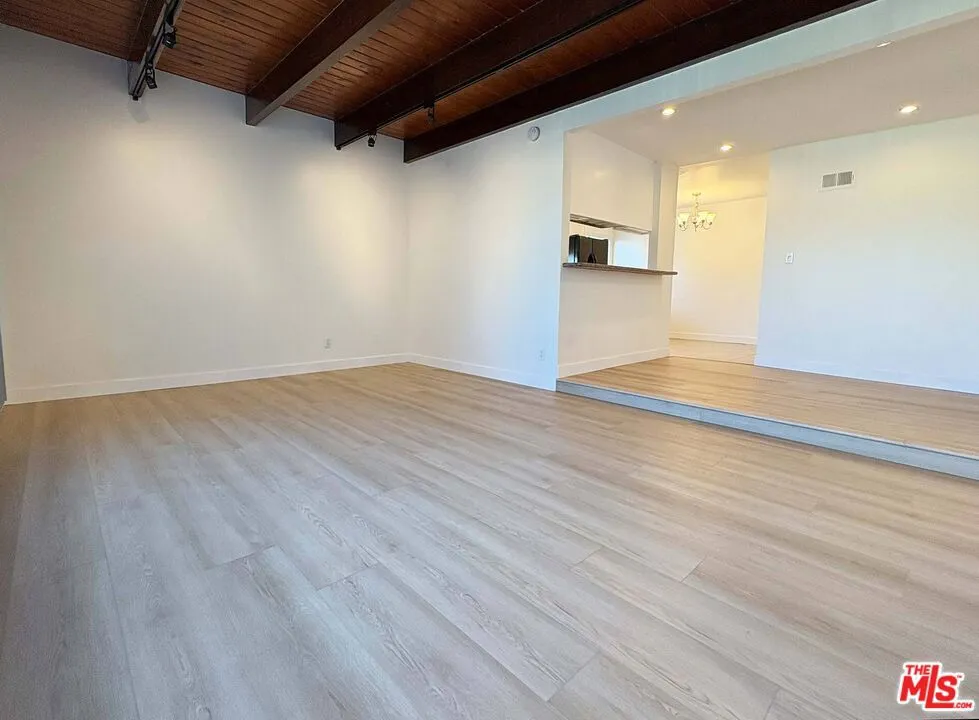 870 Figueroa Terrace #1 Los Angeles, CA 90012