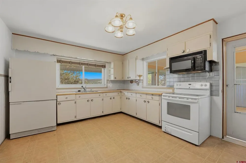1109 E 1st Street Trinidad, CO 81082