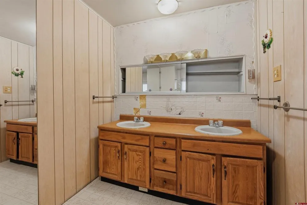 1109 E 1st Street Trinidad, CO 81082