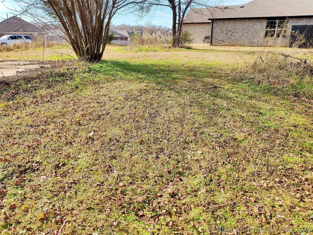 E Dewey Avenue Sapulpa, OK 74066
