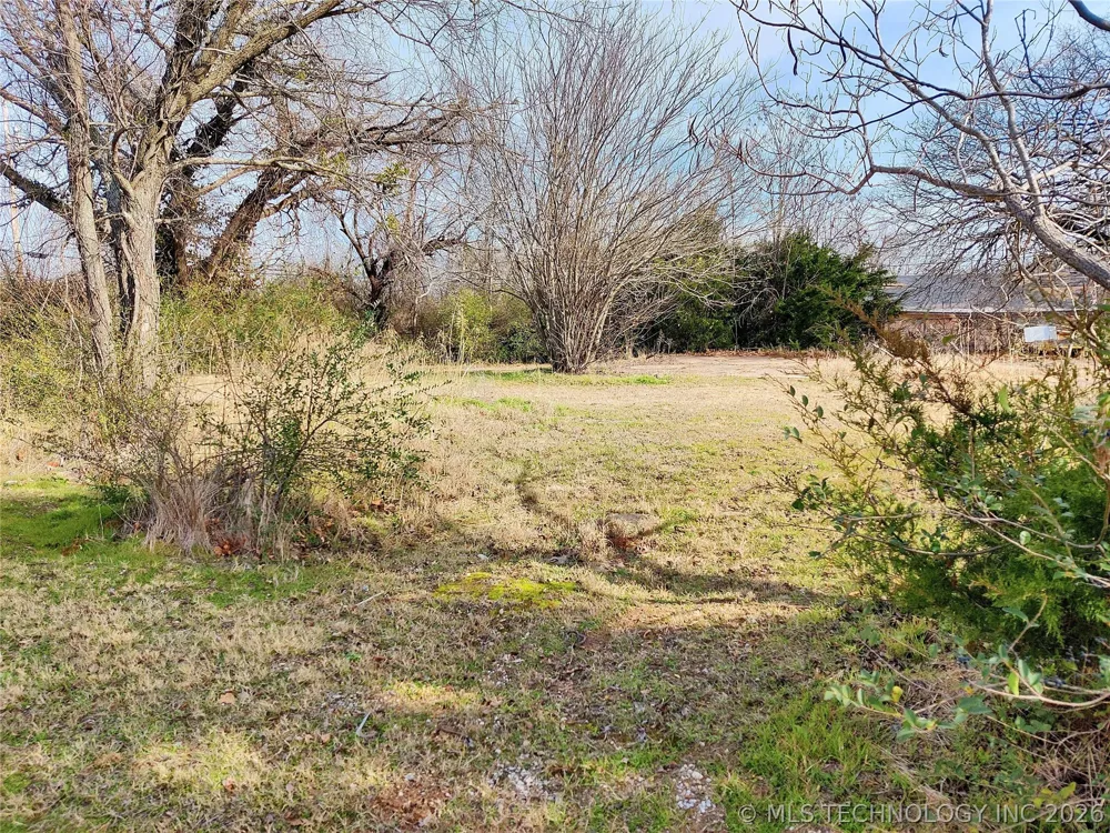 E Dewey Avenue Sapulpa, OK 74066