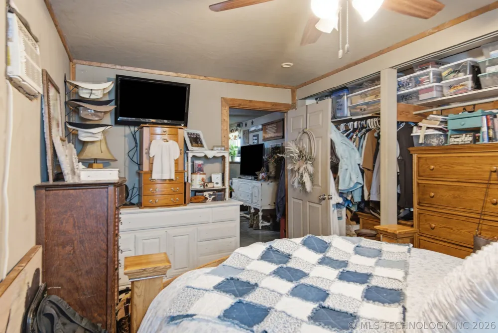 13281 NS 426 RD Chouteau, OK 74337