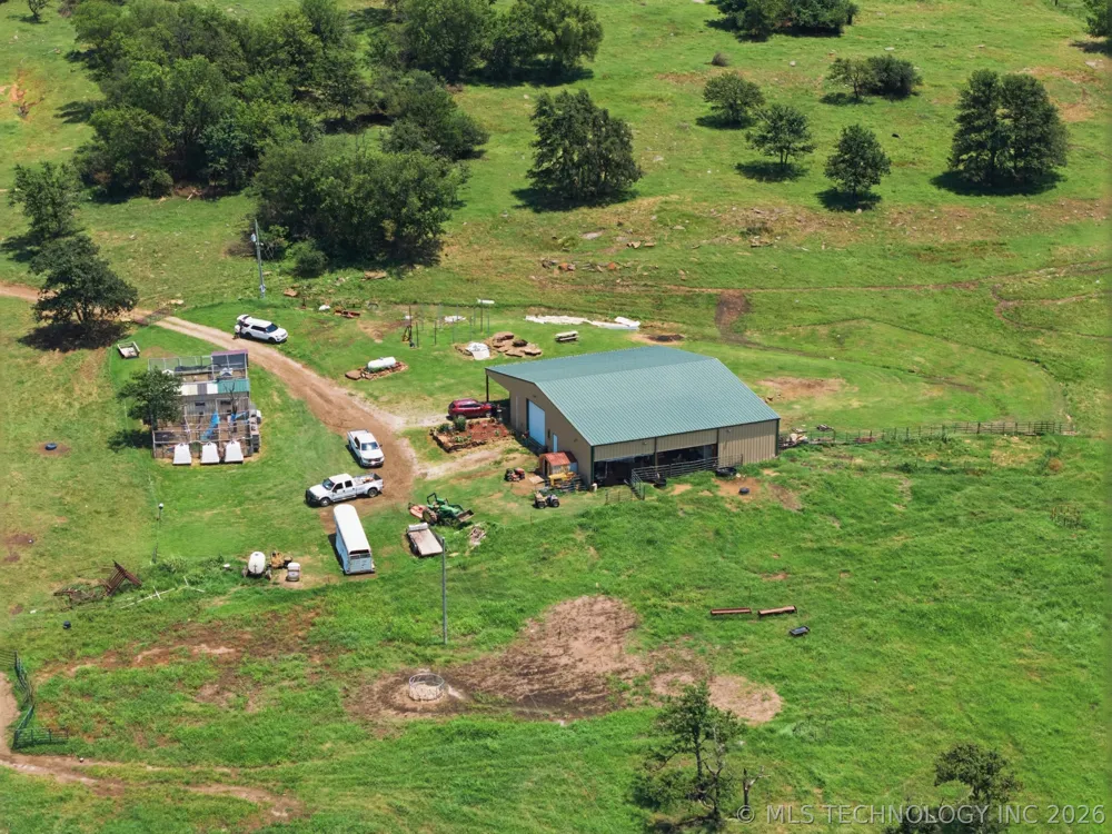 13281 NS 426 RD Chouteau, OK 74337