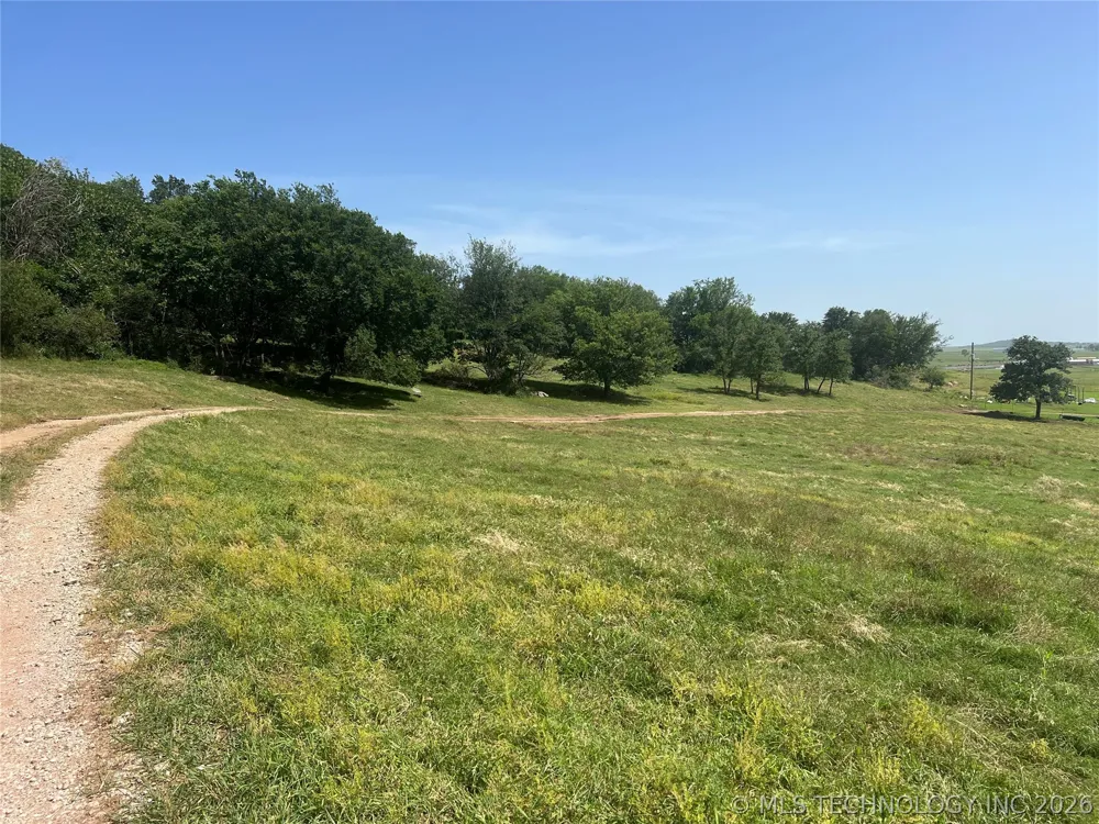 13281 NS 426 RD Chouteau, OK 74337