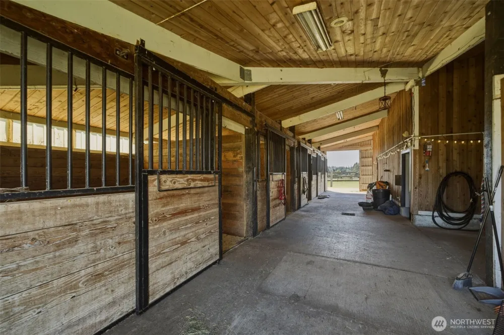 1300 NE 209th Street Ridgefield, WA 98642