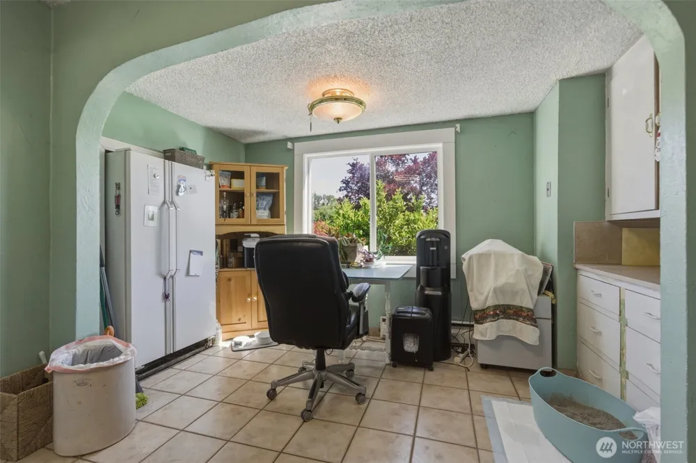 1300 NE 209th Street Ridgefield, WA 98642