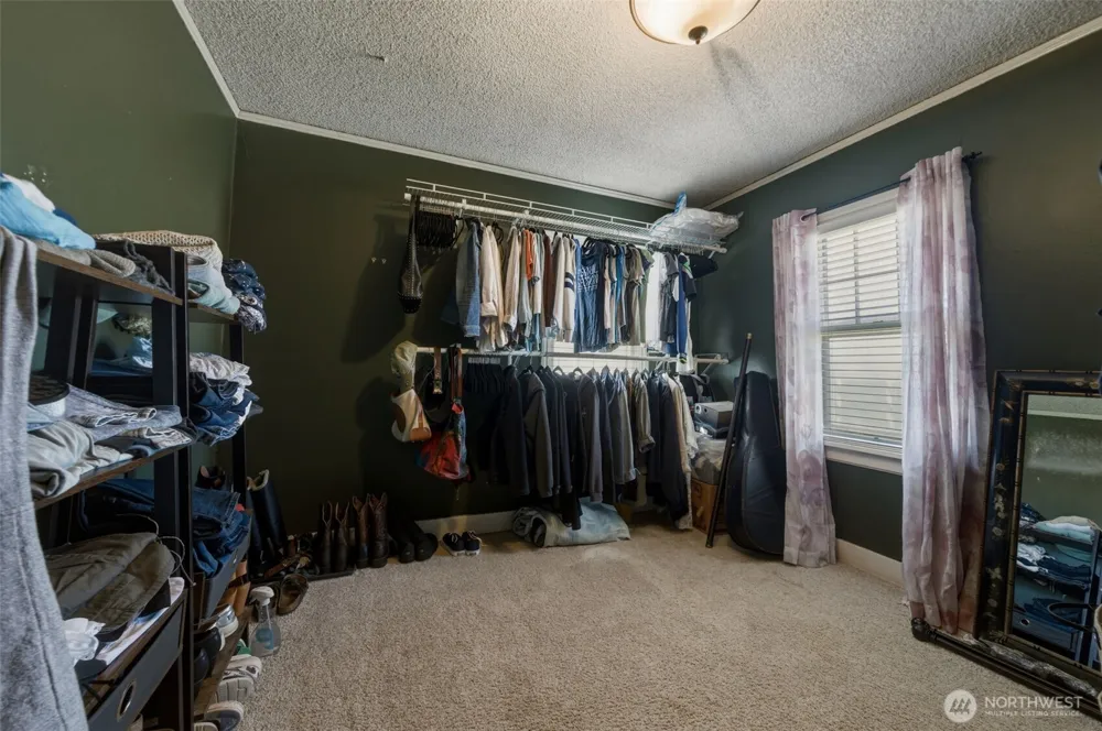 1300 NE 209th Street Ridgefield, WA 98642