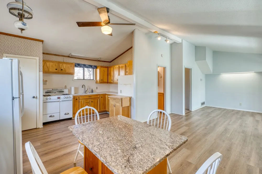 310 Chaparral Burnet, TX 78611
