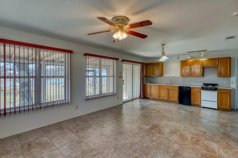 310 Chaparral Burnet, TX 78611