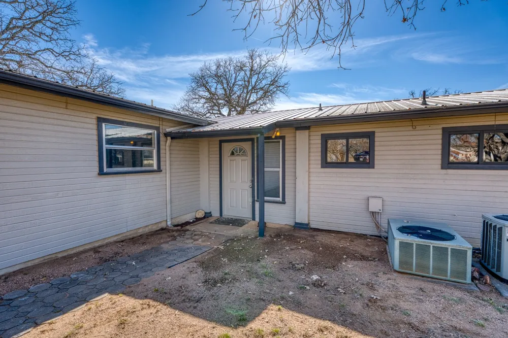 310 Chaparral Burnet, TX 78611