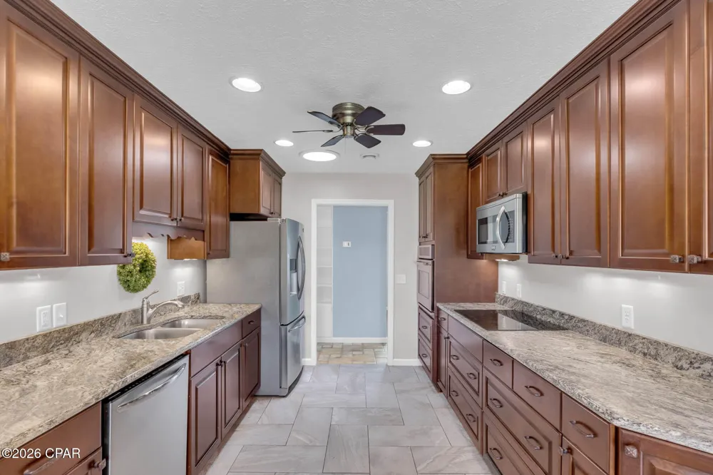 2027 Willow Bend Lane Lynn Haven, FL 32444