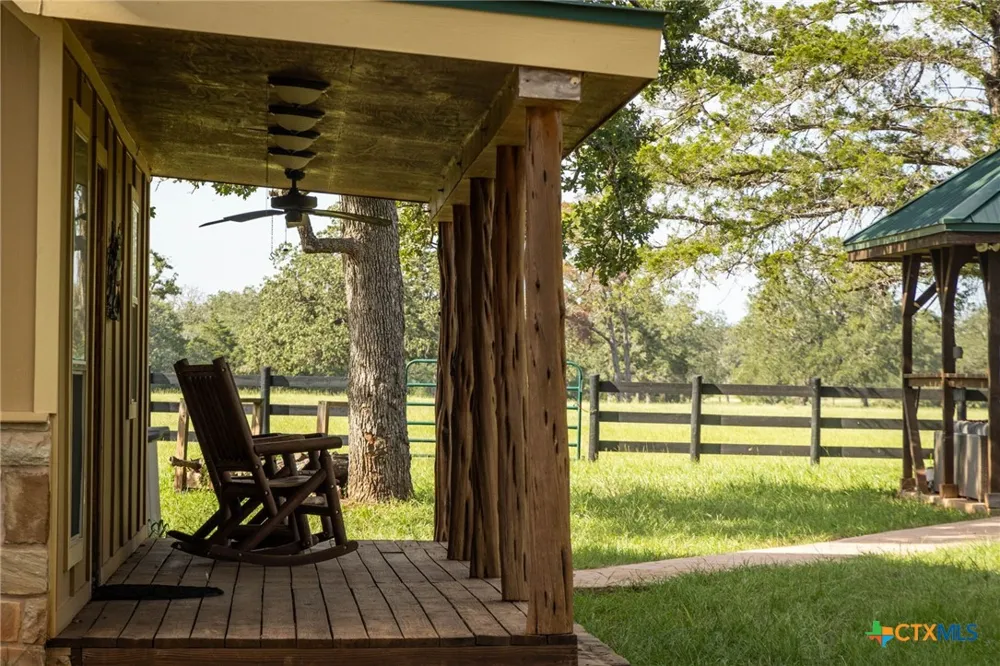 10488 Hwy 304 Harwood, TX 78629