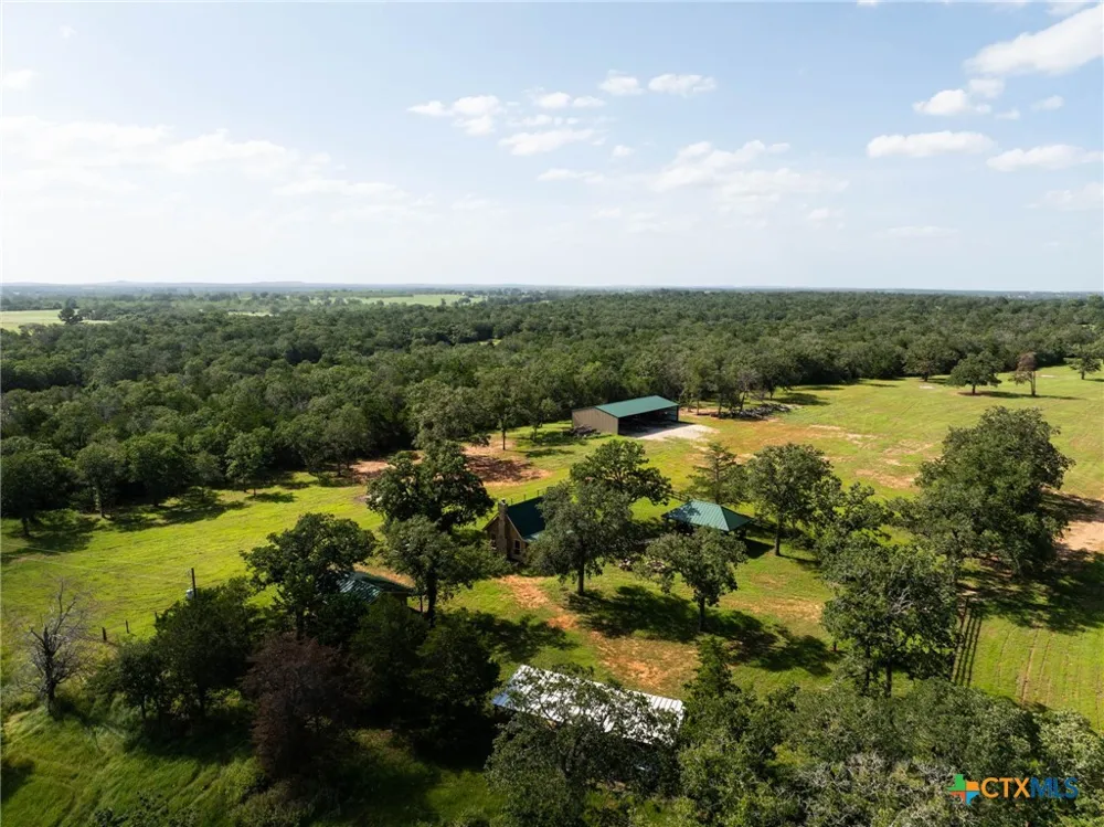 10488 Hwy 304 Harwood, TX 78629
