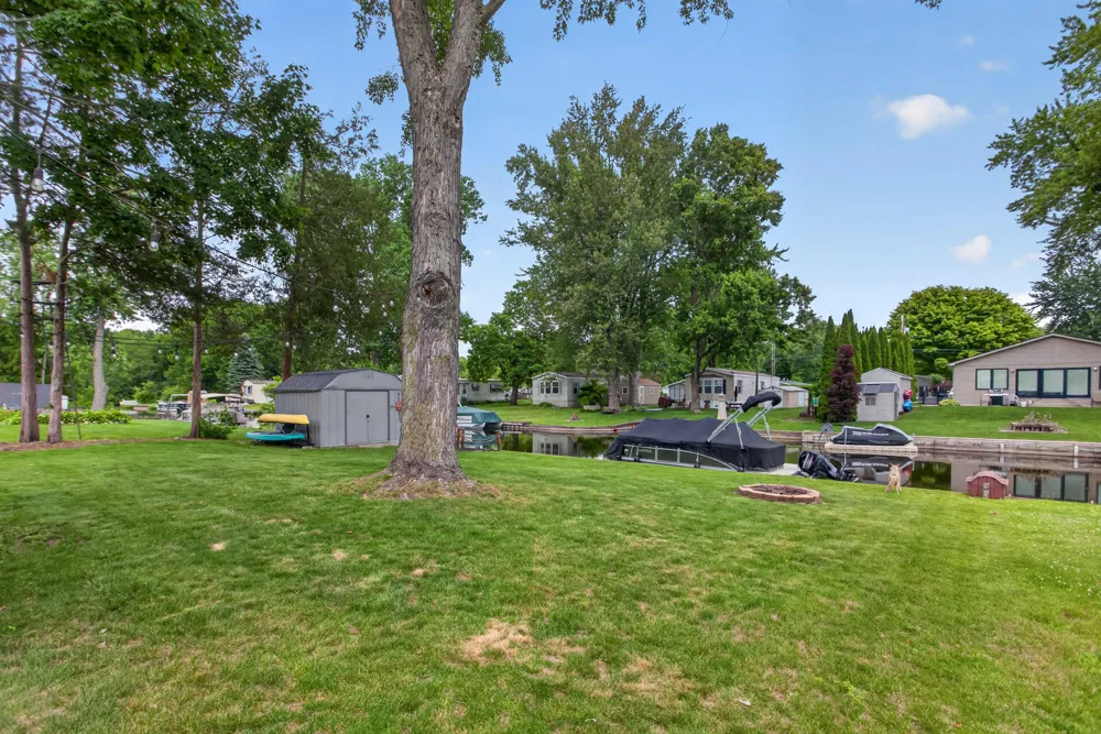 2550 Dardy Drive Brooklyn, MI 49230