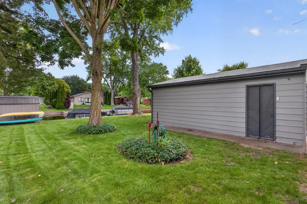 2550 Dardy Drive Brooklyn, MI 49230