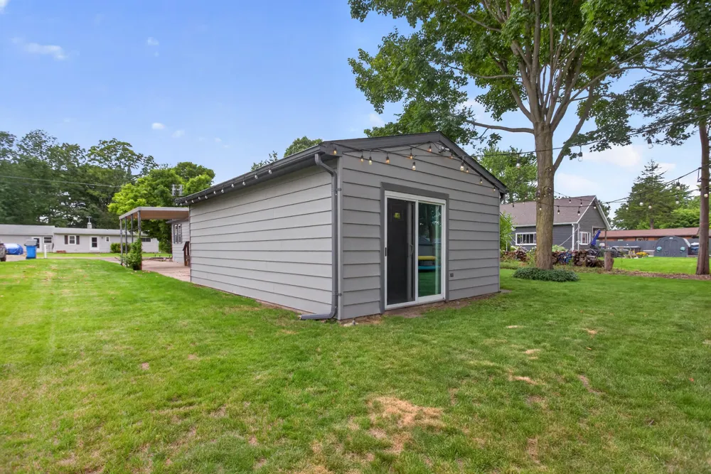 2550 Dardy Drive Brooklyn, MI 49230