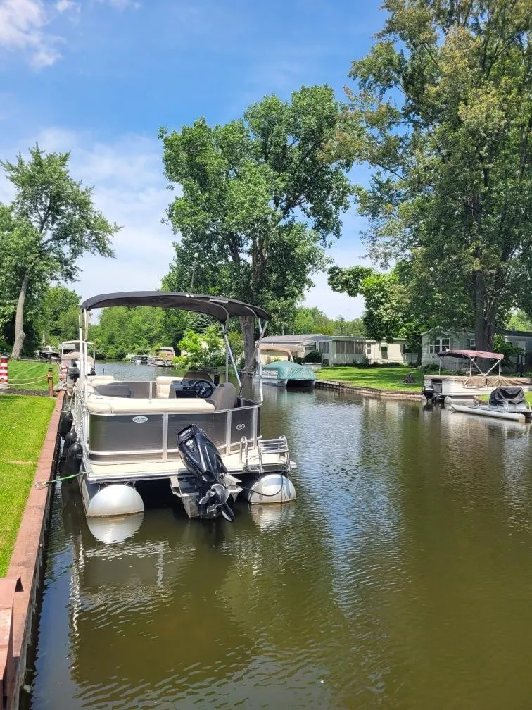 2550 Dardy Drive Brooklyn, MI 49230