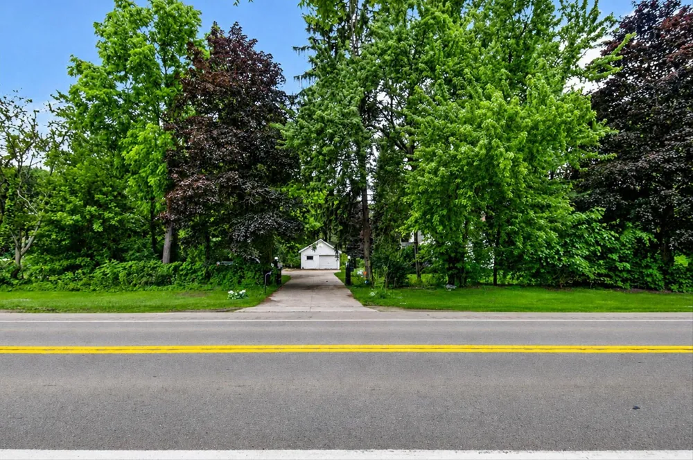 6109 Brooklyn Road Napoleon Township, MI 49201