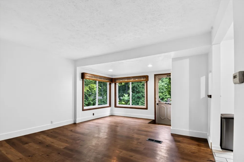 6109 Brooklyn Road Napoleon Township, MI 49201