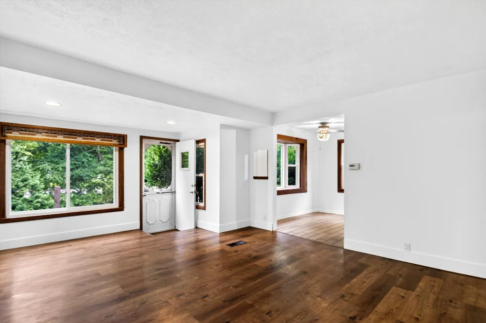 6109 Brooklyn Road Napoleon Township, MI 49201