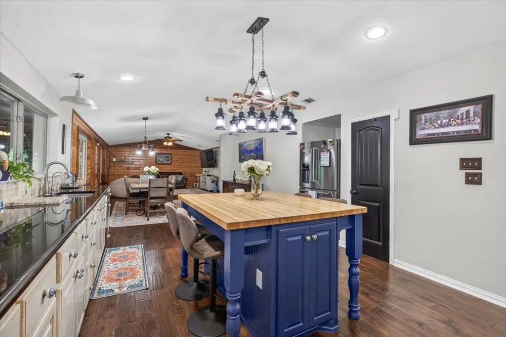 12791 Honeysuckle Circle Eustace, TX 75124