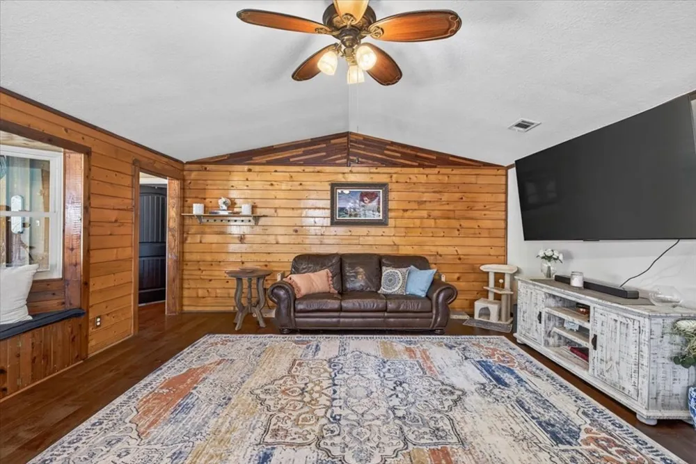 12791 Honeysuckle Circle Eustace, TX 75124