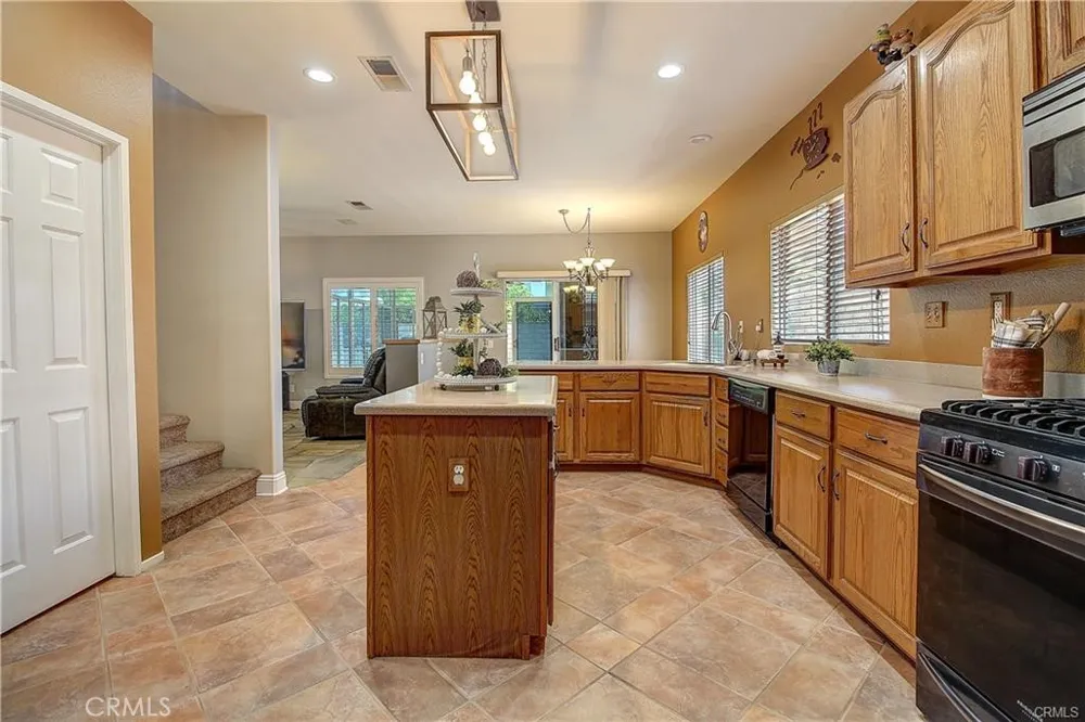 3065 S Buena Vista Corona, CA 92882
