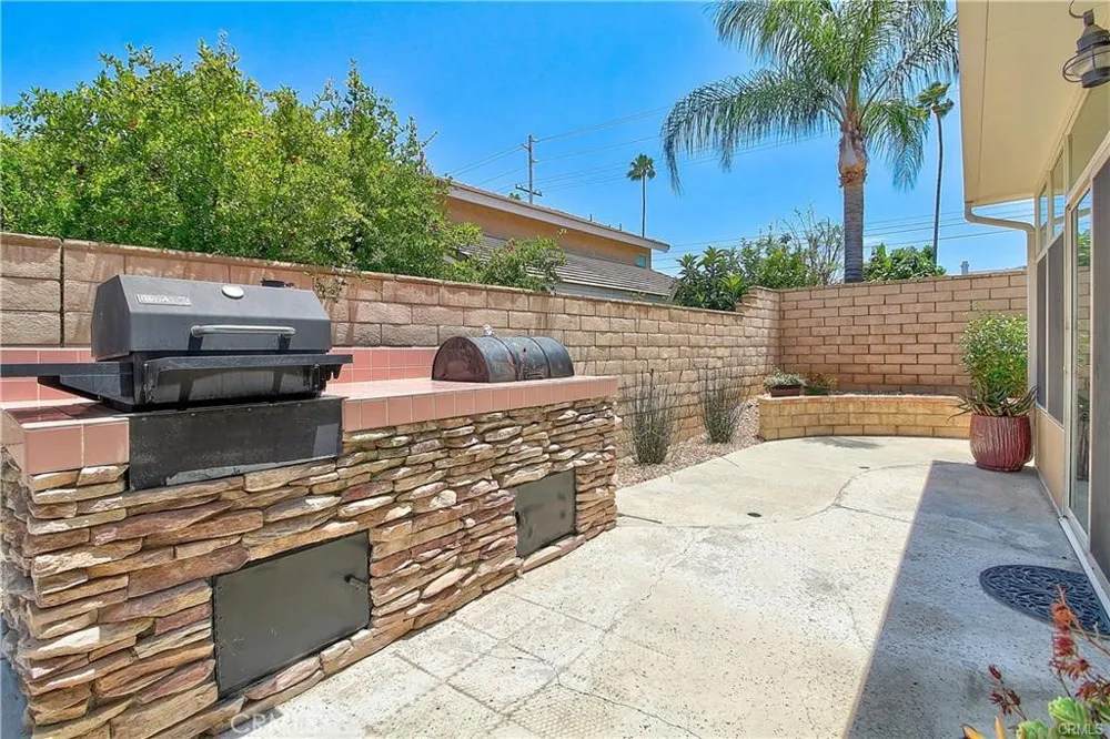 3065 S Buena Vista Corona, CA 92882